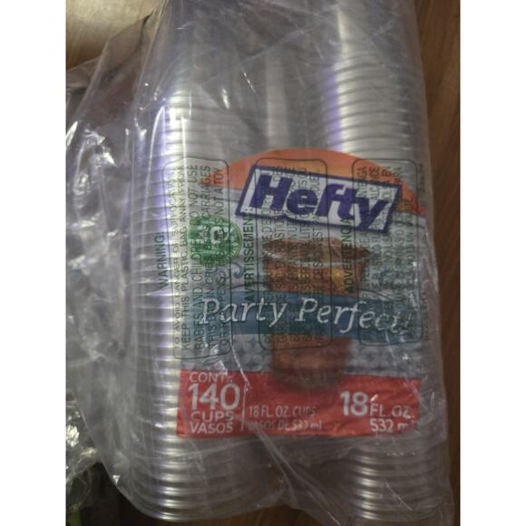 Hefty Party Perfect Clear Plastic Cups, 18 Ounce, 140 Count - Picture 1 of 4